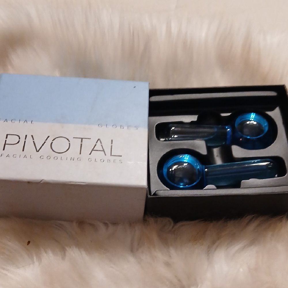 Blue Skincare Tool for Enhanced Facial Care By PIVOTAL cooling Globes